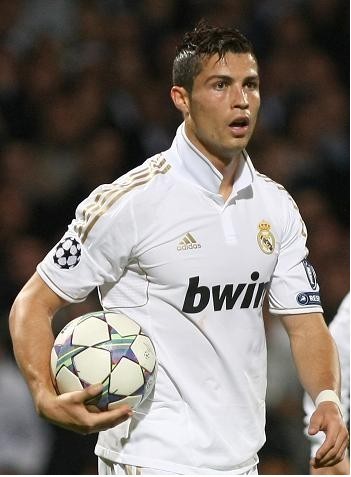 步行者通过 步行者通过