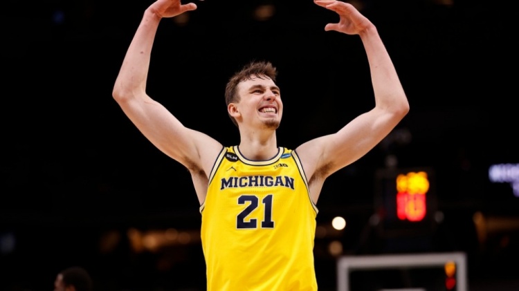 球队三分命 球队三分命