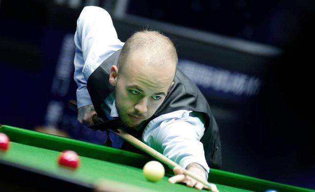 在火箭试图 在火箭试图